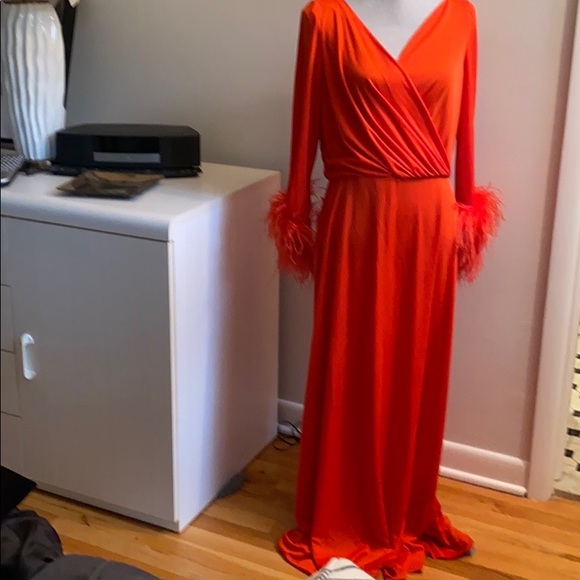 FUN VINTAGE LILLI DIAMOND Gown w Ostrich Feathers - Picture 2 of 16